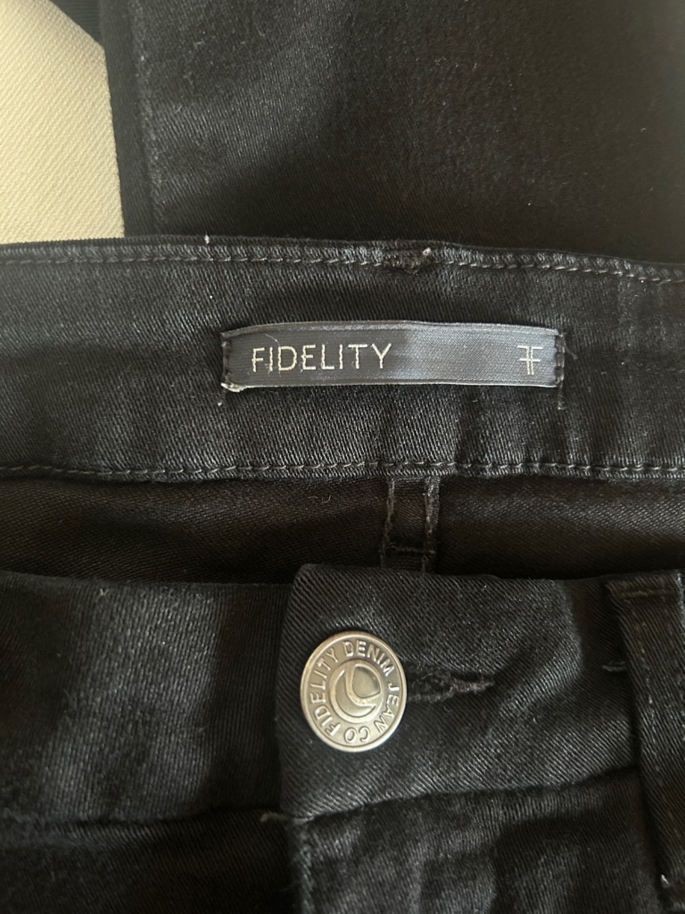 Fidelity Women’s High Rise Black Stretchy Skinny Jeans - Picture 6 of 10
